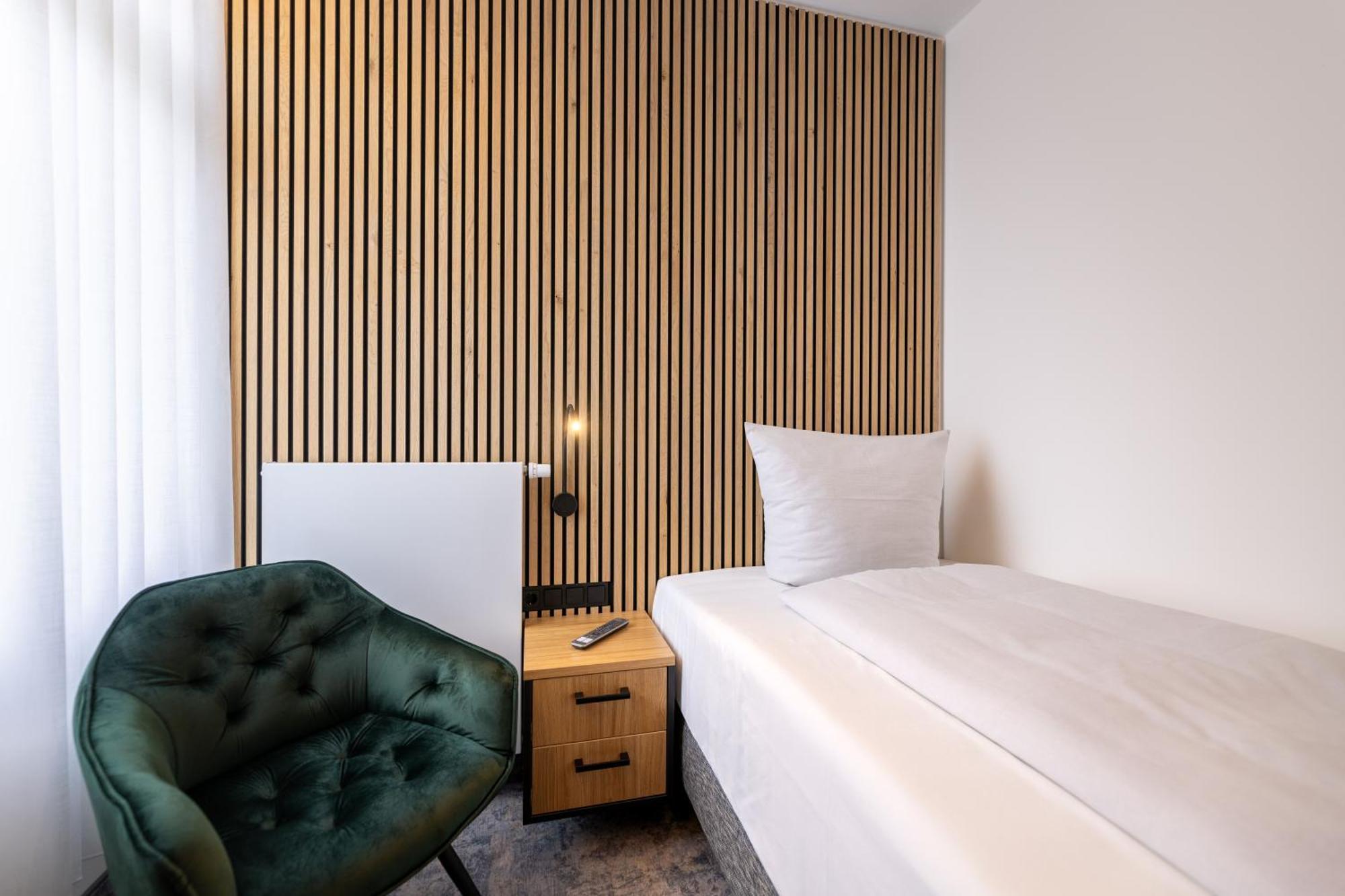 Hotel Suedblick นอร์เดอร์ไน ภายนอก รูปภาพ